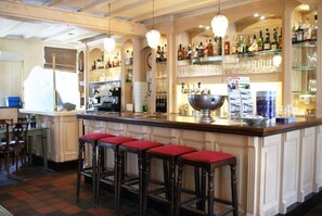 Bar (en la propiedad)
