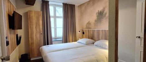 1 bedroom, free WiFi, bed sheets, wheelchair access