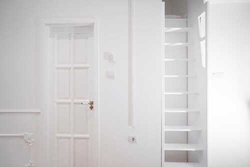 Design Micro-Studio - 10 minutes to Central Station