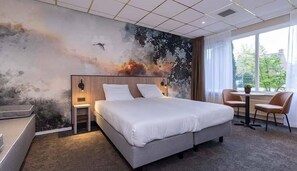 1 habitación, tabla de planchar con plancha, wifi gratis y ropa de cama 
