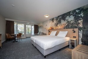1 slaapkamer, een strijkplank/strijkijzer, gratis wifi, beddengoed