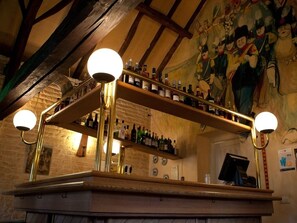 Bar (en el alojamiento)