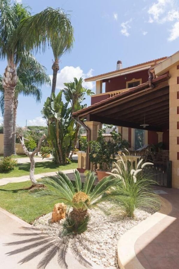 Unclassified image, 1 of 21, button - L'ombra dell'Ulivo B&b (Marsala)