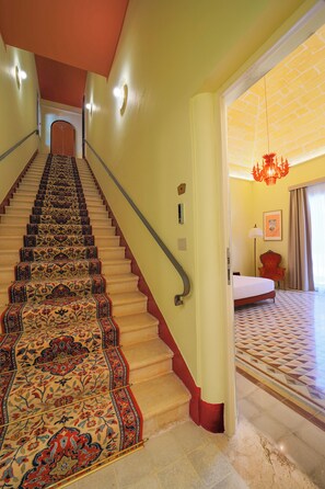 Comfort Double Room, Balcony, Garden View | Interior