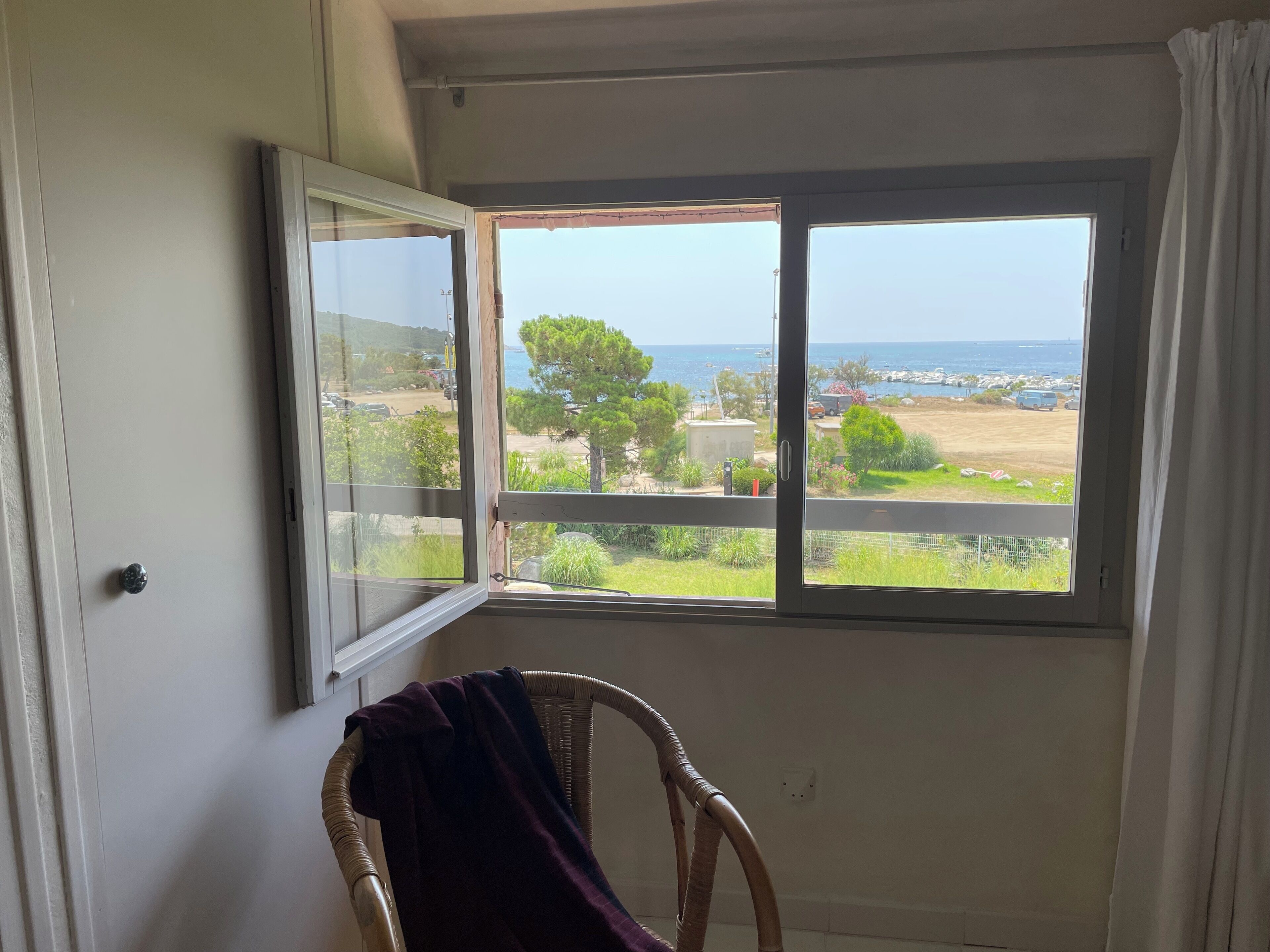 Duplex, Non Smoking, Sea View | Blackout drapes, iron/ironing board, free WiFi