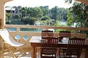 Outdoor dining - CALA DI SOLE (Lecci)