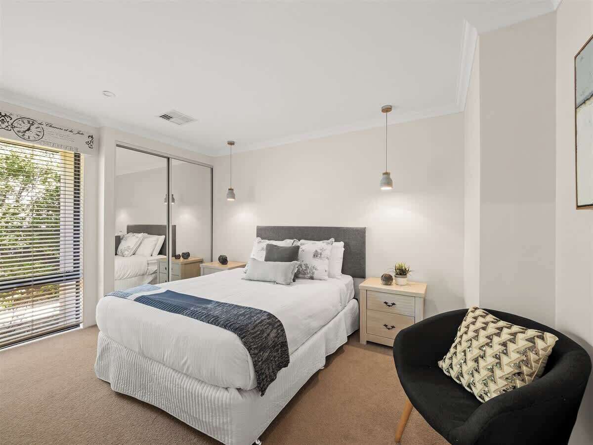 5 bedrooms, iron/ironing board, travel cot, WiFi