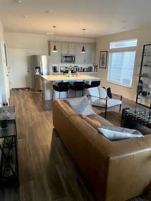 Interior - Denver International Airport on your doorstep. (Commerce City)