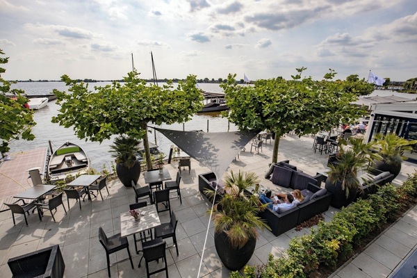 Unwind by the water with breezy terrace lounging and views.
