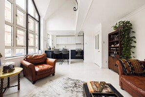 Interior - Stylish 2bed Loft w/Terrace 2 min walk to tube (London)