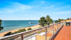 Unclassified image, 4 of 20, button - Cowes Beachfront Penthouse (Cowes)