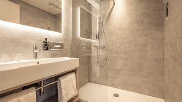 Hair dryer, towels