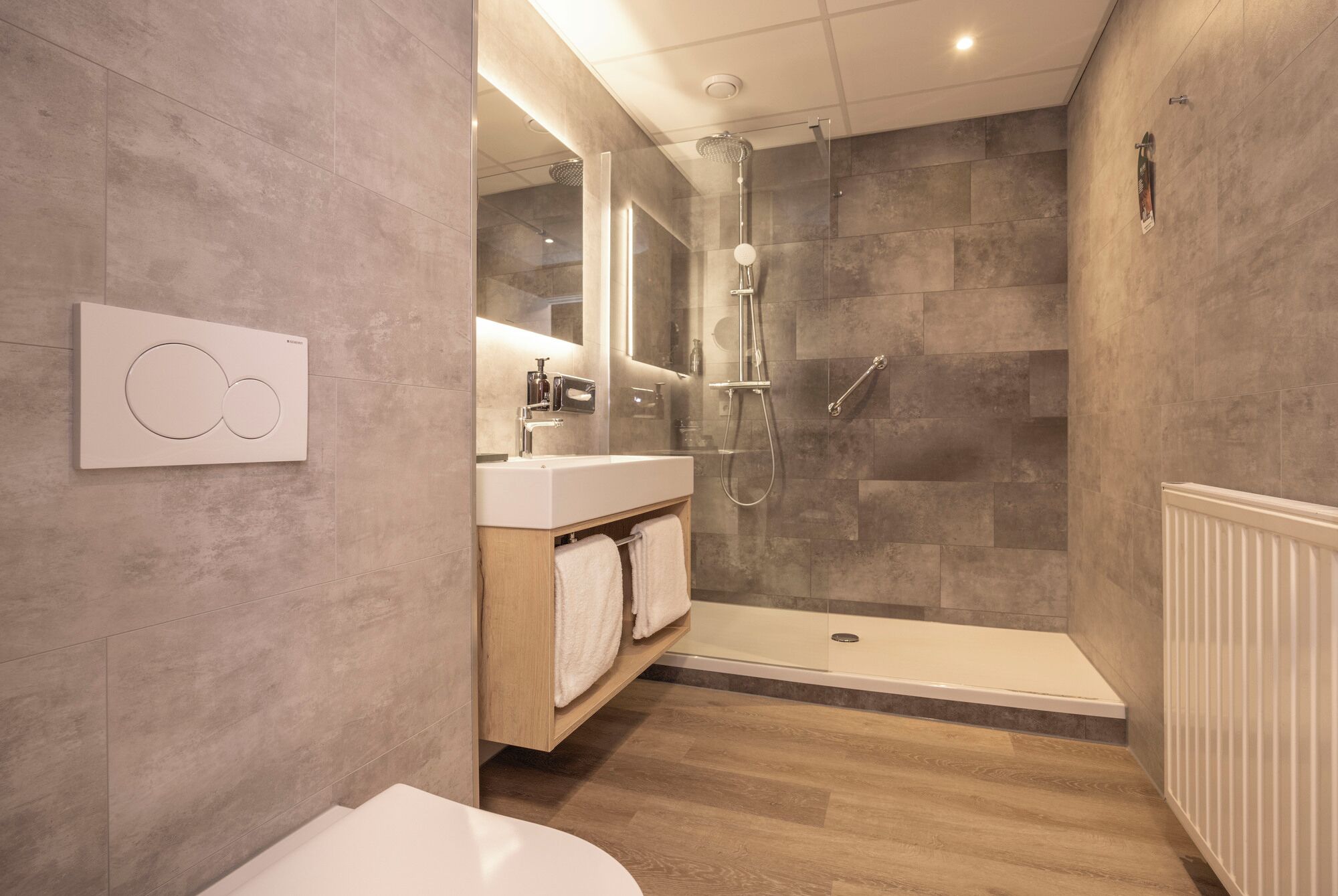 Hair dryer, towels