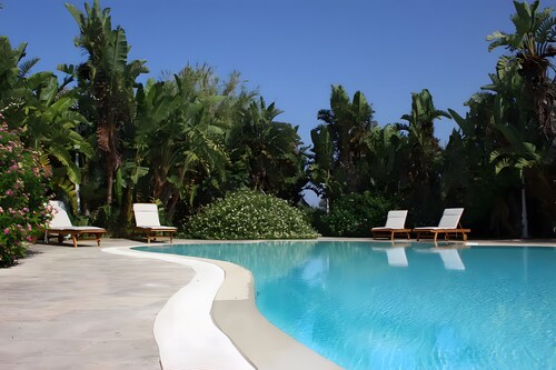 Villa 'Sterlizia - Villux' with Private Pool, Wi-Fi, and Air Conditioning