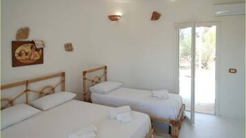 3 bedrooms, WiFi, bed sheets