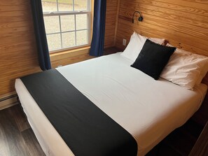 Room - Deluxe Cabin Lodge DK3 (Sallisaw)