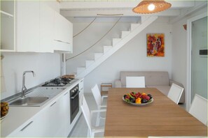 Dining - Apartment 'Tenuta Degli Asinelli - Casale' with Sea View, Wi-Fi and Air Conditioning (Alliste)