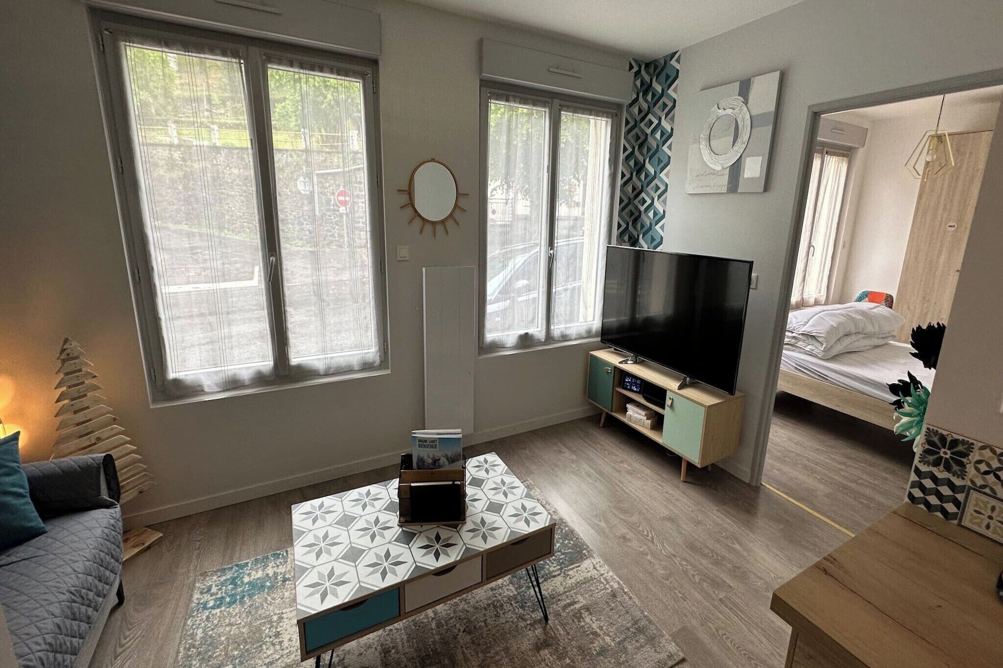 2 bedrooms, iron/ironing board