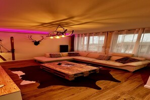 Smart TV - Aesthetic 6-Guest Base in Mont-Dore (Mont-Dore)