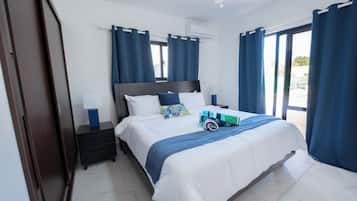 Deluxe Villa, Pool View | In-room safe, blackout drapes, iron/ironing board, free WiFi