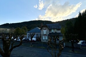 Esterni