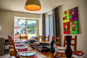 Dining - Estate with Panoramic Sancy Views (Mont-Dore)
