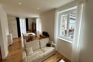 Smart TV, DVD player - Hub in the Heart of Mont-Dore (Mont-Dore)