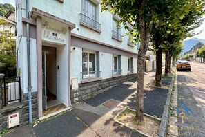 Exterior detail - Auvergne Village Escape for 8 (Mont-Dore)