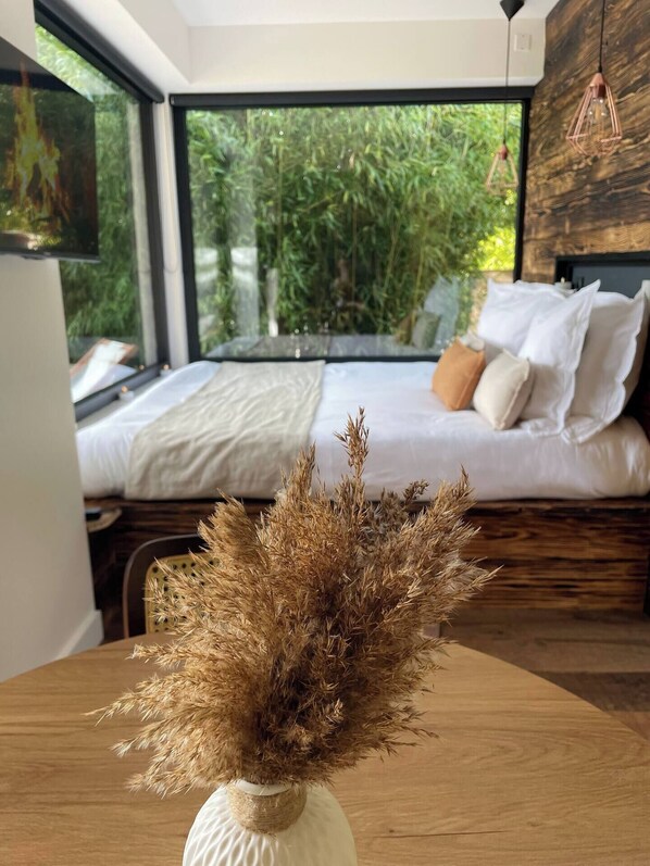 1 chambre, fer et planche Ă repasser, lit parapluie, Wi-Fi gratuit