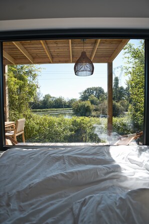 1 chambre, fer et planche à repasser, accès à Internet, literie fournie