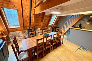 Unclassified image, 3 of 42, button