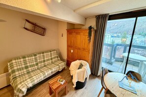 Smart TV - Quiet corner near the mountain road (Mont-Dore)
