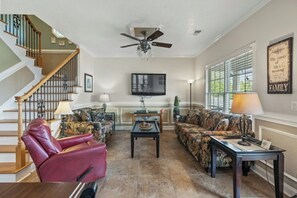 TV - 5 Bedroom House (5126) in Ocean Lakes Campground (Myrtle Beach)