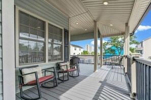 Terrace/patio - 5 Bedroom House (5126) in Ocean Lakes Campground (Myrtle Beach)