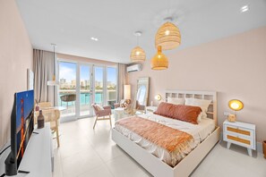1 bedroom, free WiFi, bed sheets, wheelchair access - Stylish 1BR with Balcony & Prime Location (San Juan)