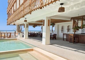 Luokittelematon kuva, 3 kautta 62, painike