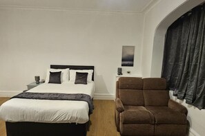 صورة غير مصنفة، 2 من 11، زرّ