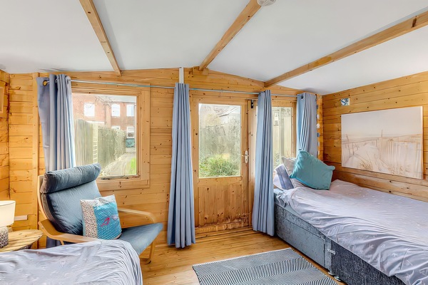 2 bedrooms, WiFi (free), individually decorated, individually furnished