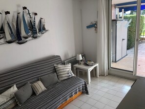 Living area - T2 RDC lavandou cavaliere 80 metres from the superb cavaliere beach (Le Lavandou)