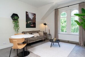 Apartment | Laptop workspace, iron/ironing board, free WiFi - Utrecht City Apartments Maliesingel (Utrecht)