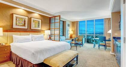 MGM Signature Luxurious Suite on 26th floor with beautiful view, No Resort Fee
