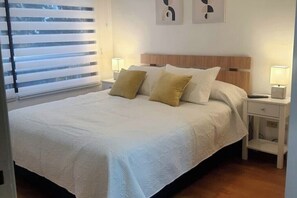 1 室のベッドルーム、アイロン / アイロン台、WiFi (無料)、ベッドシーツ