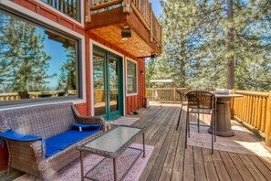 Outdoor dining - Big Red Cabin at Pine Mountain Lake (Groveland)