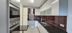 Fridge, microwave, oven, dishwasher