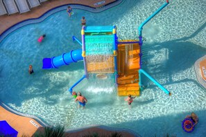 Pool - Ocean Walk - Beachfront Resort 2Bd-2Ba (Daytona Beach)