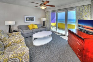 Living area - Ocean Walk - Beachfront Resort 2Bd-2Ba (Daytona Beach)