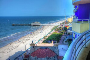 Beach - Ocean Walk - Beachfront Resort 2Bd-2Ba (Daytona Beach)