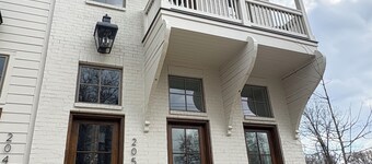 New Luxurious & Elite! Steps to Auburn University & Downtown