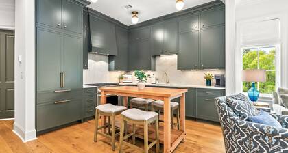 New Luxurious & Elite! Steps to Auburn University & Downtown