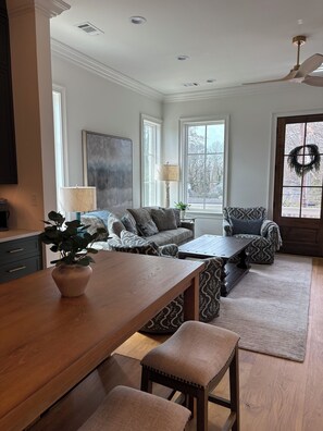 TV connectée, cheminée